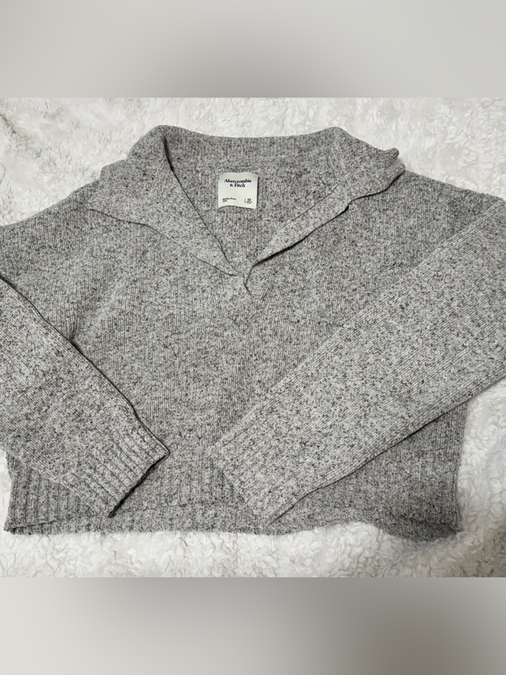 Abercrombie & Fitch Women's Heather Gray Cropped Crewneck Sweater